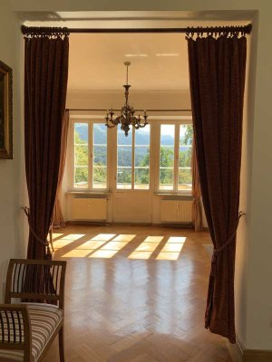 Attraktive Wohnung mit Balkon & Stellplatz in der Königlichen Villa Berchtesgaden