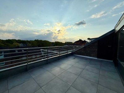 Frisch saniert und teilmöbliert, schicke Dachgeschosswohnung in gefragter Lage von Neuss Norf!