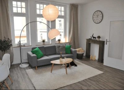 Tolle 2 Zimmer Stadtmitte, SN, ruhig, neuwertig mit schöner Einbauküche