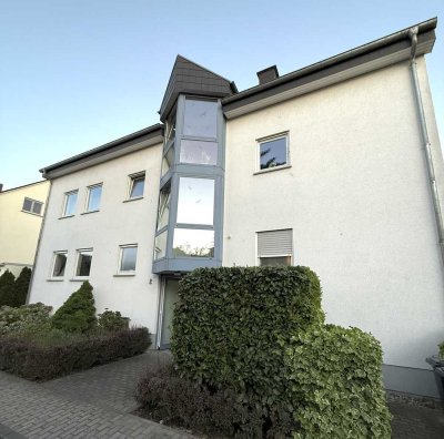 Exklusive 4-Zimmer-Wohnung mit Balkon und Einbauküche in Maintal