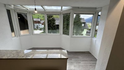 4 Zimmer Eigentumswohnung mit Loggia und Tiefgaragenabstellplatz mit Blick auf die Berge