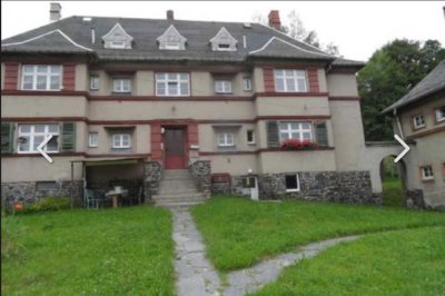 225 € - 48 m² - 2.0 Zi.
