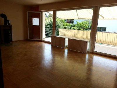 Exklusive, gepflegte 3,5-Zimmer-Terrassenwohnung im EFH in Erzhausen