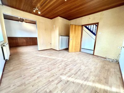 Preisreduktion! sofort bezugsfähiges 7 Zimmer EFH, 144qm Wfl + viel Stauraum, extra Gartengrundstück