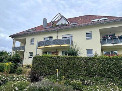 Geschmackvolle 2-Zimmer-Wohnung mit Balkon in Dresden-Briesnitz - Blick ins Grüne! Frei!