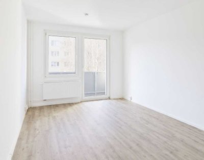 Hochwertig renovierte 2-Raum Wohnung mit Balkon