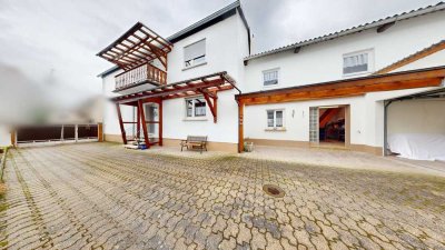 ~~GEPFLEGTES EINFAMILIENHAUS MIT ANBAU, DOPPELGARAGE UND GARTEN ~~