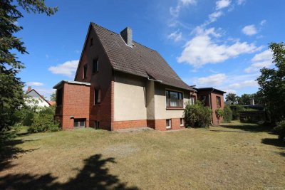 Großes Grundstück in Gifhorn Süd - Einfamilienhaus mit Einliegerwohnung