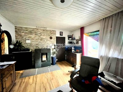 Kleines Nest sucht neue Lieblingsmenschen zum Bleiben!