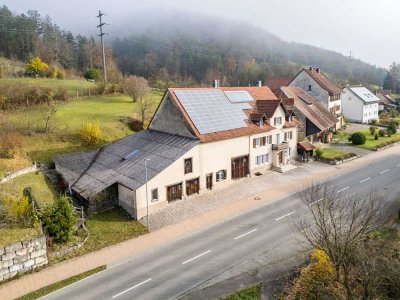 Einzigartiges Wohnhaus mit großer Scheune & historischem Charme – direkt an der Schweizer Grenze