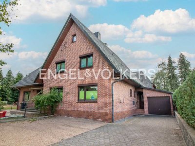 Charmante 2-Zimmer-Dachgeschosswohnung in ruhiger Lage