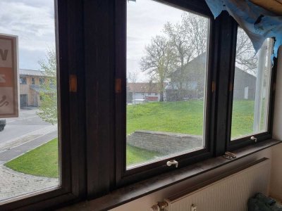 2 getrennte Wohnungen oder Gewerbefläche mit Garage im Bayerischen Wald
