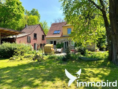 Traumhaftes, freistehendes Einfamilienhaus mit großem vielseitig nutzbarem Garten im Süden Dortmunds