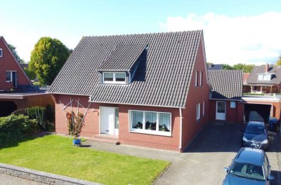 großzügiges Einfamilienhaus 
in ruhiger und naturnaher Lage