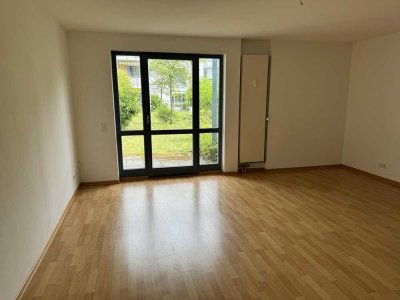 1-Zimmer-Apartment mit Grünanlage und Garage