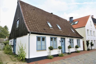 Gemütliche 2,5-Zi.-Maisonette-Whg. im historischen Holm! Ca. 72 qm Wfl. mit Gartenabteil & Schuppen!