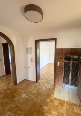 Große lichtdurchflutete 3,5-Zimmer-Wohnung