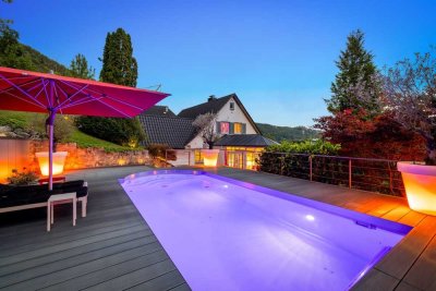 Villa der Spitzenklasse mit modernster Technik, Pool und Wellnessoase