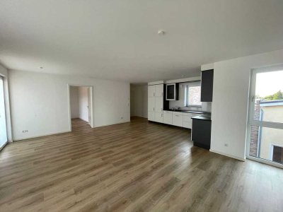 Elegante 4-Zimmer-Wohnung mit Balkon im 2. OG in Kaltenkirchen