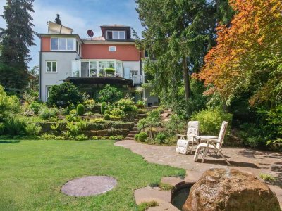 Freistehendes Einfamilienhaus mit persönlichem Gartentraum