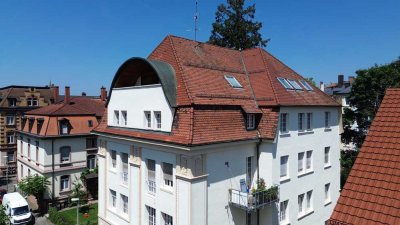 Sofort Bezugsfrei! Einzigartige Altbauwohnung in der Erwinstraße!