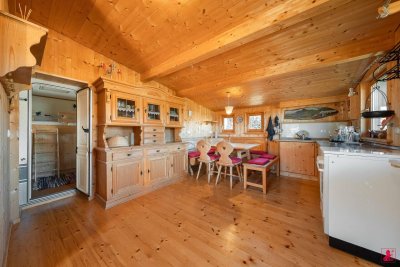 FREIZEITWOHNSITZ! Gemütliche Hütte auf Campingplatz – mit Blick auf den Walchsee