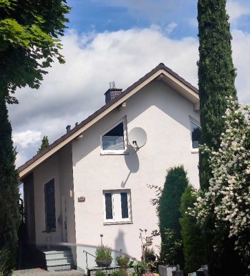 Geschmackvolle 2-Zimmer-EG-Wohnung mit gehobener Innenausstattung mit Einbauküche in Appenheim
