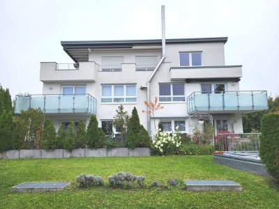 Schöne Penthousewohnung mit atemberaubendem Ausblick