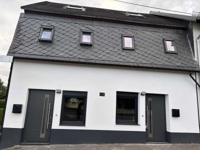 Attraktive Doppelhaushälfte / Wohnung -Erstbezug- ab sofort zu vermieten