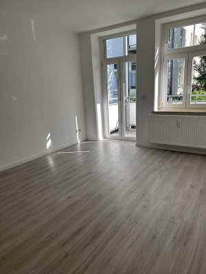 Sonnige 2-Raum-Erdgeschoßwohnung als Kapitalanlage zu verkaufen