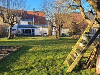 Traumhaft und ruhig, Nähe Wasserturm gelegen - 3 ZKB im EG, 2 ZKB im DG