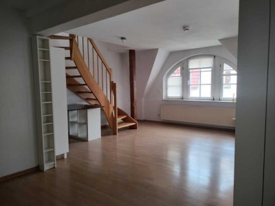 Exklusive 2-Zimmer-Maisonette-Wohnung mit Balkon und Einbauküche in Erfurt