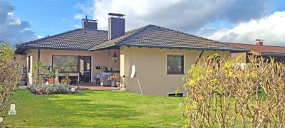 Exklusiver, top modernisierter Bungalow - 
EFH mit 2 Garagen und großem Grundstück in Altenmarkt