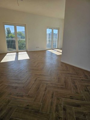 Exklusives Penthouse-Maisonette – Traumhafte Wohnung mit Terrasse und Fernsehturmblick