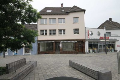 Fußgängerzone 3-Zimmer-Wohnung mit Einbauküche