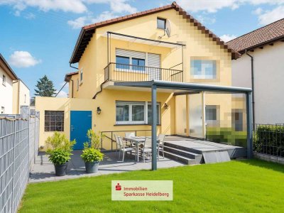 Kernsaniert & Einzugsbereit: Gepflegte Doppelhaushälfte mit Gartenidylle in ruhiger Lage von Leimen