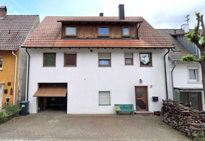 Gepflegtes Wohnhaus in ruhiger Wohnlage in Hirrlingen mit Ausbau-Potenzial zum Zweifamilienhaus!