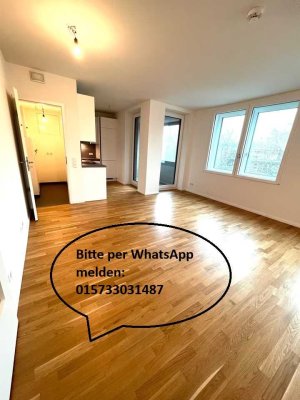 Stilvolle, gepflegte 3-Raum-Wohnung mit Balkon und Einbauküche