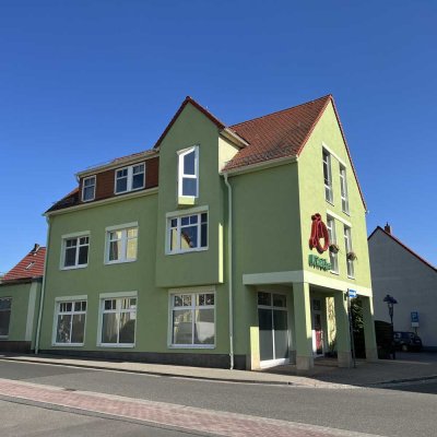 Vielseitiges Wohn- und Geschäftshaus in Rötha – Ihre Chance auf eine lukrative Investition!