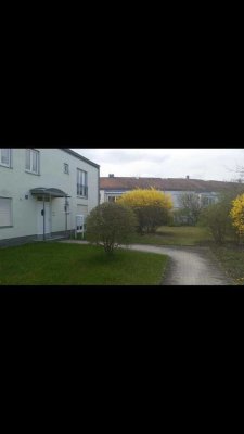 Exklusive 2-Zimmer-Maisonette-Wohnung mit Balkon, Badewanne, Einbauküche, Tiefgarage in Regensburg