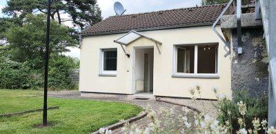 Günstige, schöne 2-Zimmer-EG-Wohnung zentral, aber ruhig