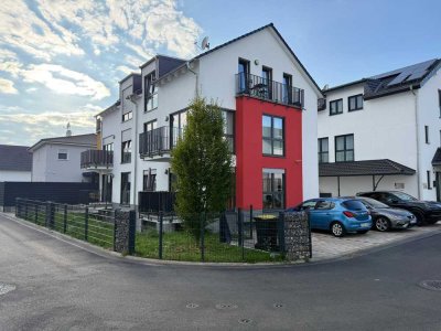 Moderne 2-Zimmer-Wohnung mit Terrasse & Gartenblick - Erdgeschoss links