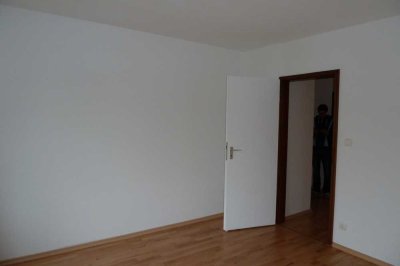 Vollständig renovierte 3,5-Zimmer-Wohnung mit Balkon und Einbauküche in Hohenrode, Laatzen
