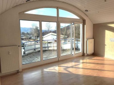 Provisionsfrei* # LUXUS PUR # Penthousefeeling # zum wohlfühlen # 5-Zi-DG-WHg #