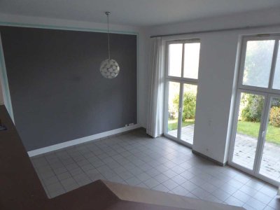 Ansprechende 4-Zimmer-Erdgeschosswohnung mit Terrasse/Garten und EBK in Kupferberg