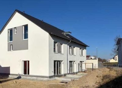 Ein neues Zuhause für Ihre Familie – Neubau in Schwabmünchen, nur noch 2 Häuser zum Verkauf!