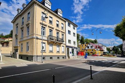 Kernsanierte Altbauetage in absoluter Innenstadtlage