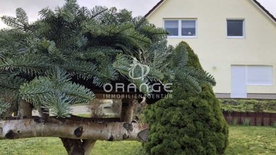 ***Haus mit 3 Wohnungen und großem Garten in bester Lage***