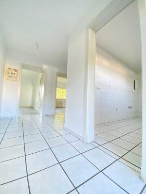 *** Großzügig geschnittene 3-Zimmer-Wohnung mit Balkon - hell und freundlich *** Marl-Brassert ***