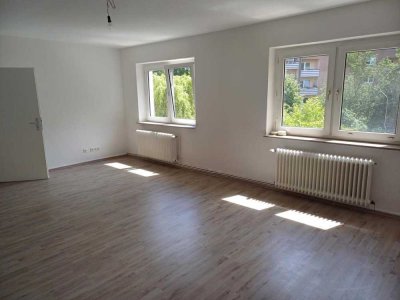 Große 2 Zimmer Wohnung im 1. Obergeschoss